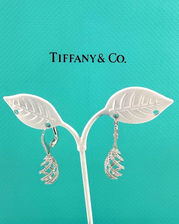 Tiffany & Co. Paloma Picasso Venezia Pavé White Gold Diamond Earrings (Paloma Picasso)
