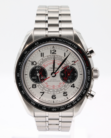 No Reserve - 2022 Omega Speedmaster Chronoscope 43MM Silver Dial Steel Bracelet (329.30.43.51.02.002)