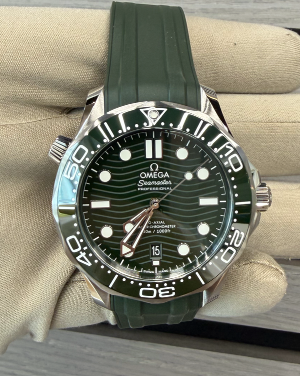 2026 Omega Seamaster Diver 300M 42MM Green "Seaweed" Dial Rubber Strap (210.32.42.20.10.001)