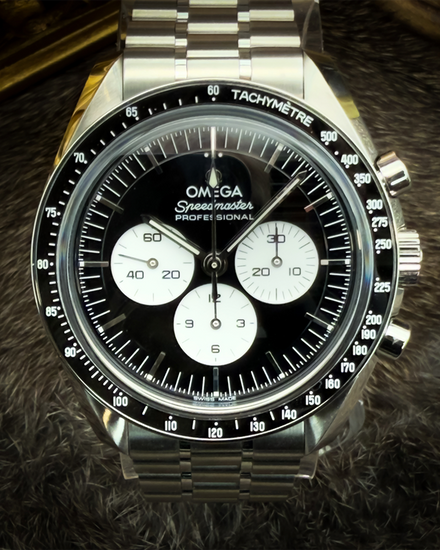 No Reserve - 2026 Omega Speedmaster Professional Moonwatch 42MM Black Dial Steel Bracelet (310.30.42.50.01.004)