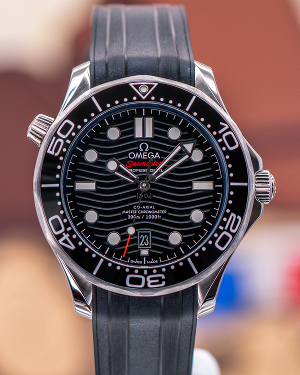 No Reserve - 2022 Omega Seamaster Diver 300M 42MM Black Dial Rubber Strap (210.32.42.20.01.001)
