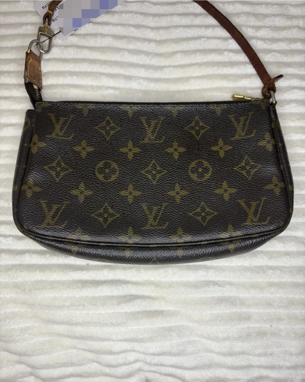 Louis Vuitton Monogram Pochette Vintage 1 x 8 x 5IN Canvas Gold-Tone Hardware Leather Strap (Monogram Pochette)