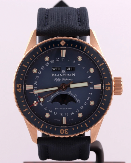Blancpain Fifty Fathoms Bathyscaphe Quantième Complet Phases de Lune 43MM Blue Dial Textile Strap (5054-3640-O52B)