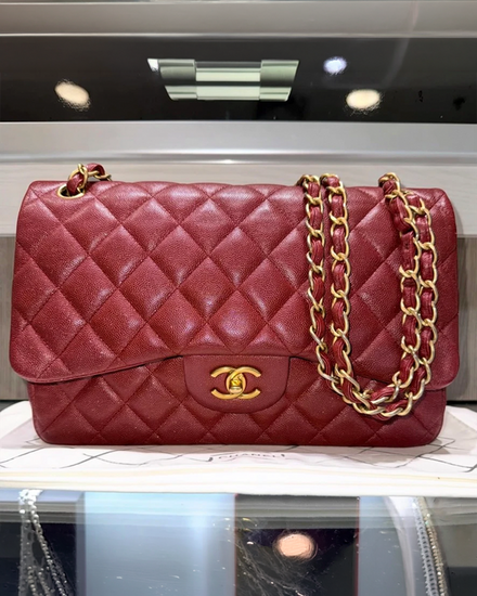 Chanel Accessories Classic Jumbo Double Flap 11.75 x 8.75 x 3.5IN Leather Gold-Tone Hardware Chain/Leather Strap (Classic Jumbo Double Flap)