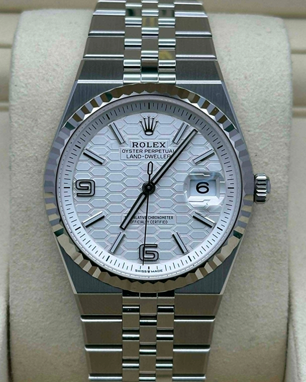 Rolex Land-Dweller (13142)