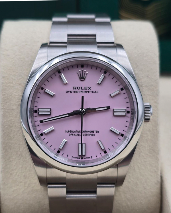 Rolex Oyster Perpetual (126000)