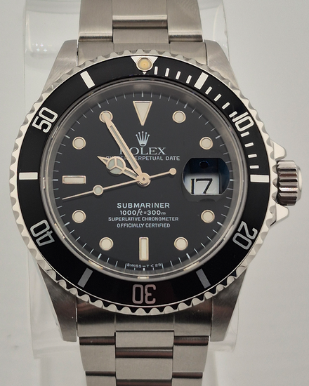 No Reserve - 1996 Rolex Submariner Date 40MM Black Dial Oyster Bracelet (16610)