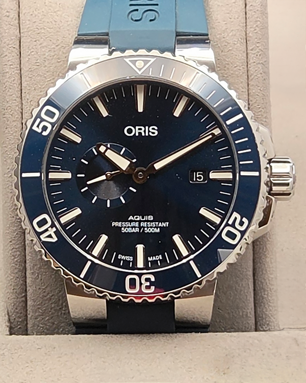 Oris Aquis Small Second Date 45.5MM Blue Dial Rubber Strap (01 743 7733 4155)