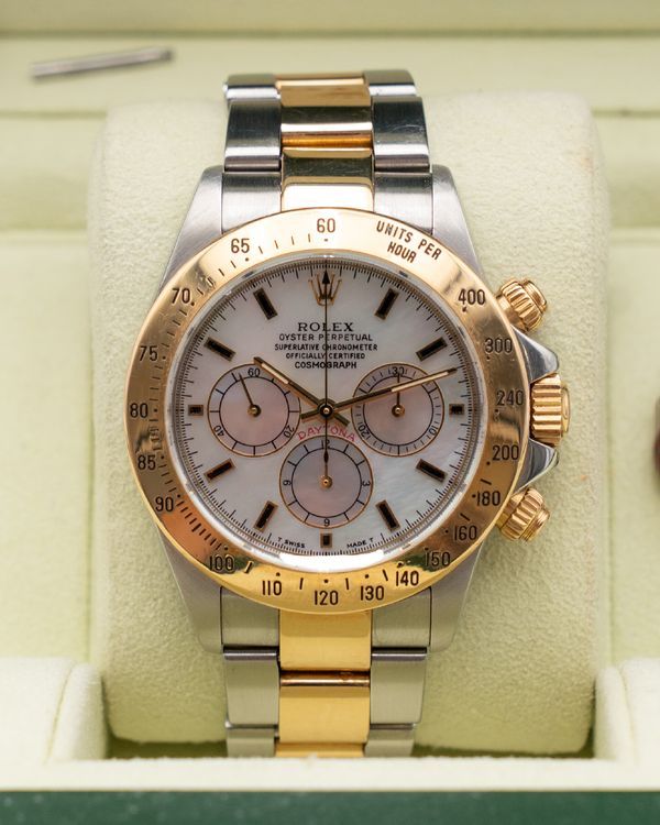 Rolex Cosmograph Daytona 40MM White Dial Two-Tone Oyster Bracelet (16523)