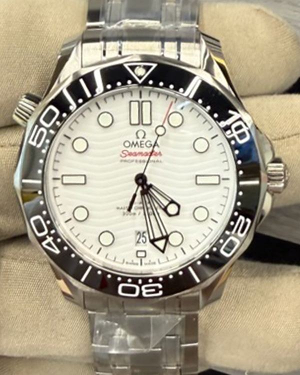 2026 Omega Seamaster Diver 300M 42MM White Dial Steel Bracelet (210.30.42.20.04.001)