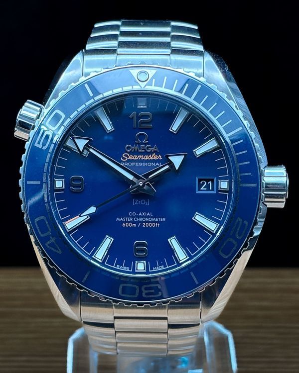 Omega Seamaster Planet Ocean (215.30.44.21.03.001)