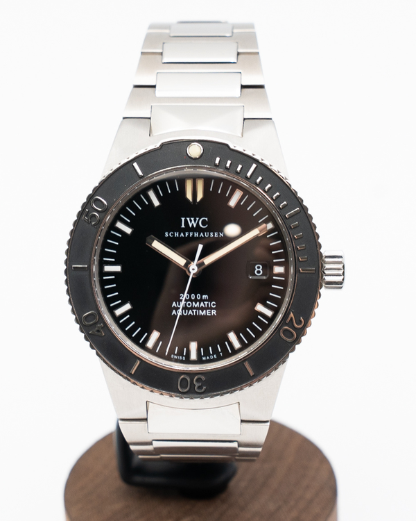 IWC Schaffhausen Aquatimer 2000 42MM Black Dial Titanium Bracelet (IW353601)