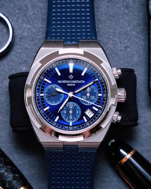2022 Discontinued Vacheron Constantin Overseas Chronograph "Boutique Edition" 42.5MM Blue Dial Rubber Strap (5500V/110A-B148)