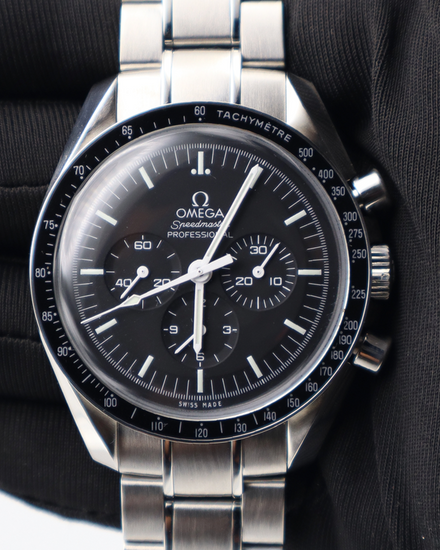 2021 Omega Speedmaster Professional Moonwatch 42MM Black Dial Steel Bracelet (311.30.42.30.01.005)
