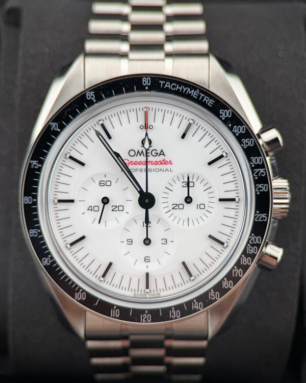 No Reserve - 2026 Omega Speedmaster Professional Moonwatch 42MM White Dial Steel Bracelet (310.30.42.50.04.001)