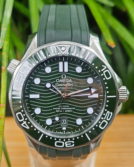 2022 Omega Seamaster Diver 300M 42MM Green "Seaweed" Dial Rubber Strap (210.32.42.20.10.001)
