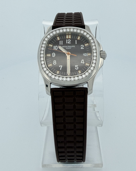 No Reserve - 2007 Patek Philippe Aquanaut 36MM Quartz Brown Dial Rubber Strap (5067)
