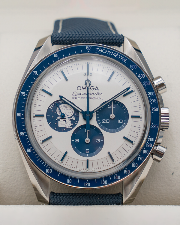 2025 Omega Speedmaster "Silver Snoopy Award" 42MM Silver Dial Textile Strap (310.32.42.50.02.001)