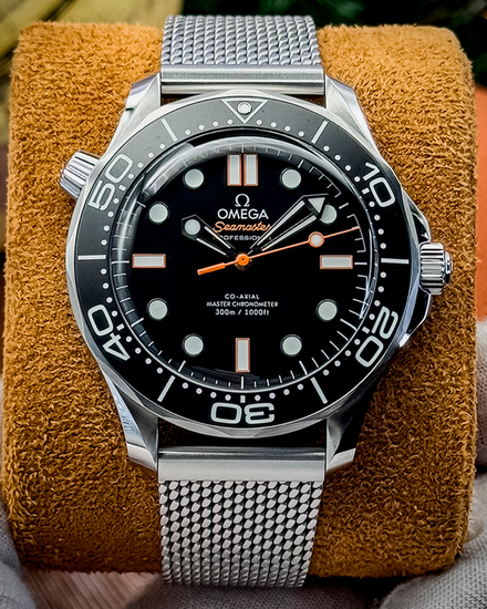 2025 Omega Seamaster Diver 300M 42MM Black Dial Steel Bracelet (210.30.42.20.01.018)