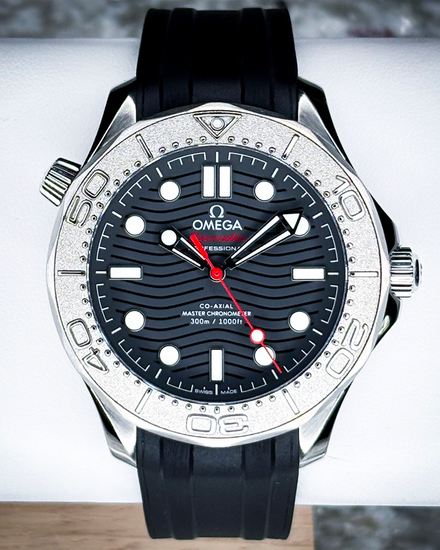 No Reserve - 2024 Omega Seamaster Diver 300M "Nekton Edition" 42MM Black Dial Rubber Strap (210.32.42.20.01.002)