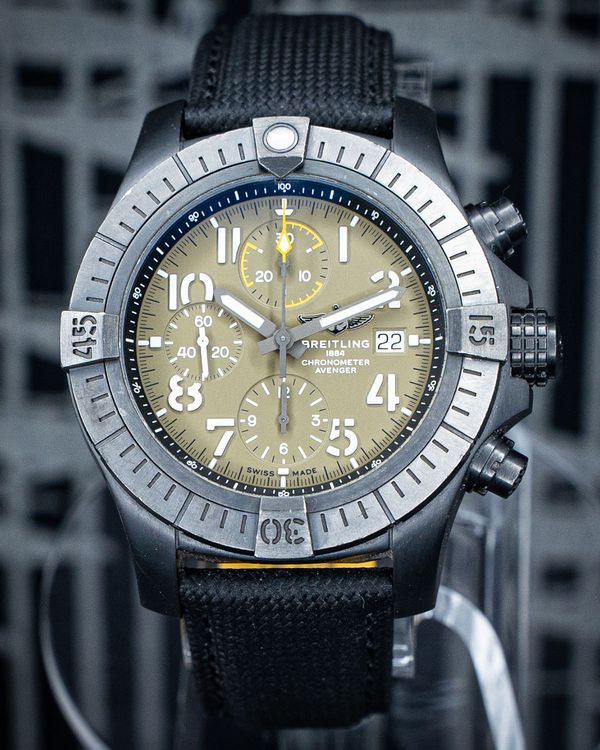 No Reserve - 2021 Breitling Avenger "Night Mission" 45MM Green Dial Leather Strap (V13317)