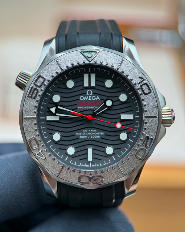 2026 Omega Seamaster Diver 300M "Nekton Edition" 42MM Black Dial Rubber Strap (210.32.42.20.01.002)