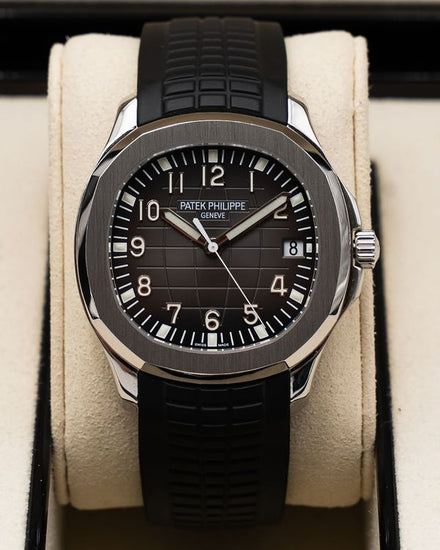 2021 Patek Philippe Aquanaut 40MM Black Dial Rubber Strap (5167A-001)