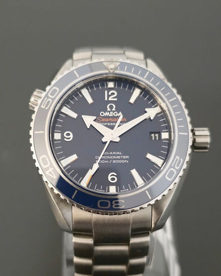 2015 Omega Seamaster Planet Ocean 600M 42MM Blue Dial Titanium Bracelet (232.90.42.21.03.001)