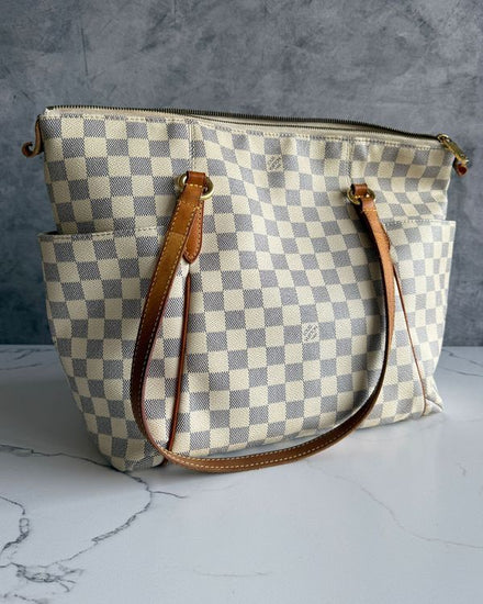 No Reserve - 2019 Louis Vuitton Neverfull PM Tote Bag 11.4 × 8.3 × 4.7 in Damier Azur Coated Canvas Gold Tone Hardware Double Leather Handles (Tote Bag)