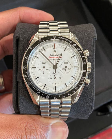 2024 Omega Speedmaster Professional Moonwatch 42MM White Dial Steel Bracelet (310.30.42.50.04.001)