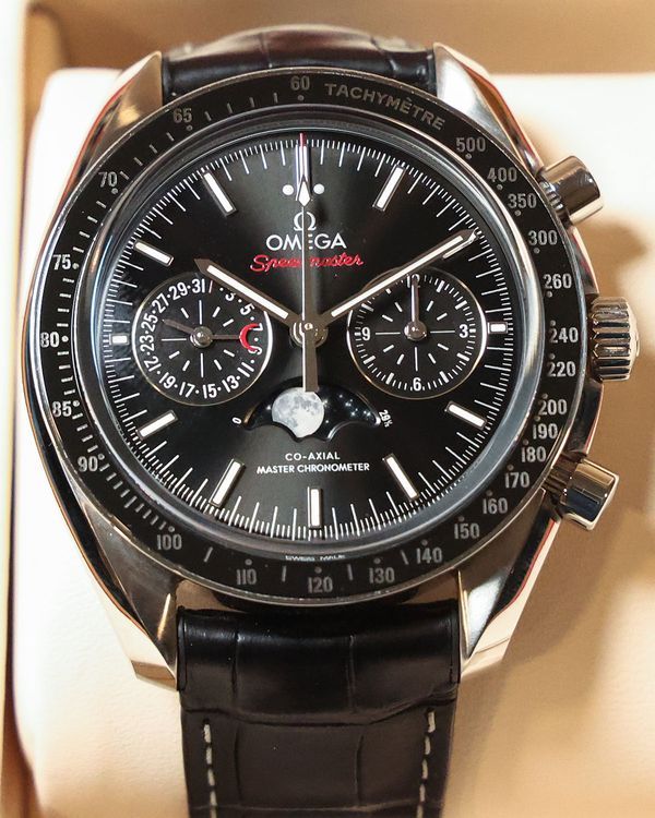 Omega Speedmaster Moonphase 44.25MM Black Dial Leather Strap (304.33.44.52.01.001)