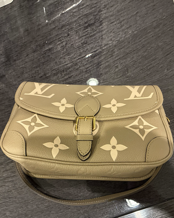 2023 Louis Vuitton Accessories Diane MM Monogram Empreinte 10 x 6 x 3.5IN Leather Gold-Toned Hardware Leather Strap (Diane MM)