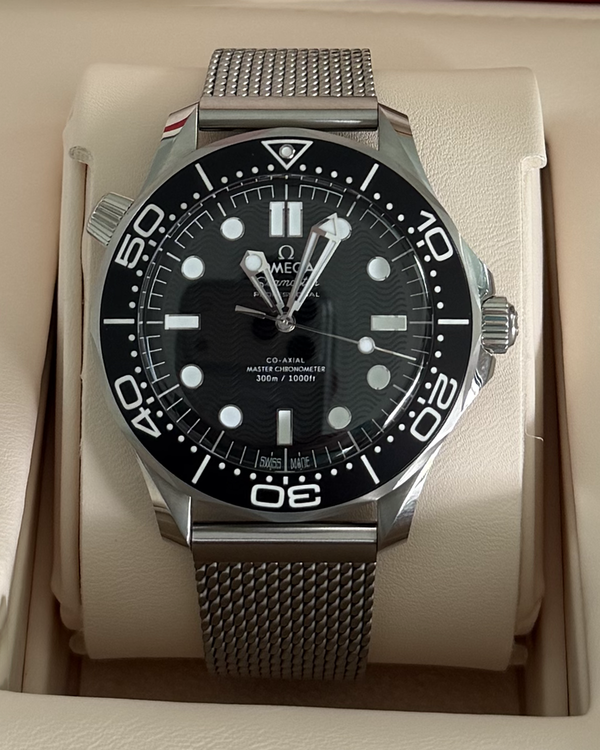 2025 Omega Seamaster Diver 300M 42MM Black Dial Steel Bracelet (210.30.42.20.01.010)