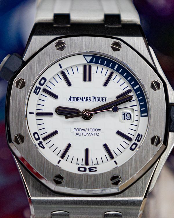 2018 Audemars Piguet Royal Oak Offshore Diver 42MM White Dial Rubber Strap (15710ST.OO.A010CA.01)