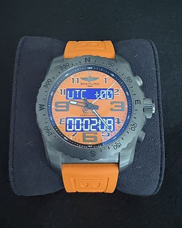 2019 Breitling Cockpit B50 Orbiter L.E. Quartz 46MM Orange Dial Rubber Strap (VB50106A1O1S1)