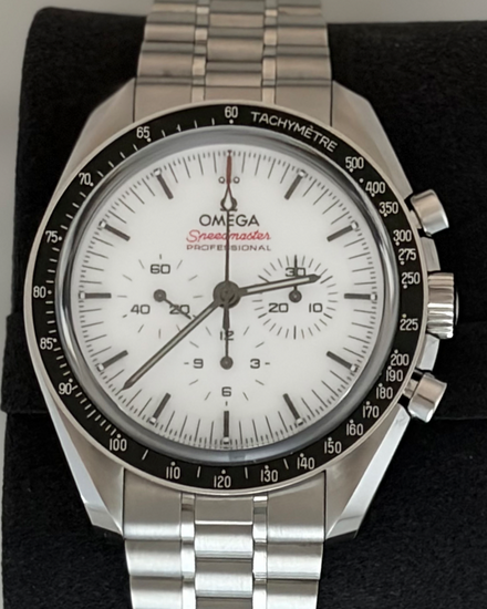 2025 Omega Speedmaster Professional Moonwatch 42MM White Dial Steel Bracelet (310.30.42.50.04.001)