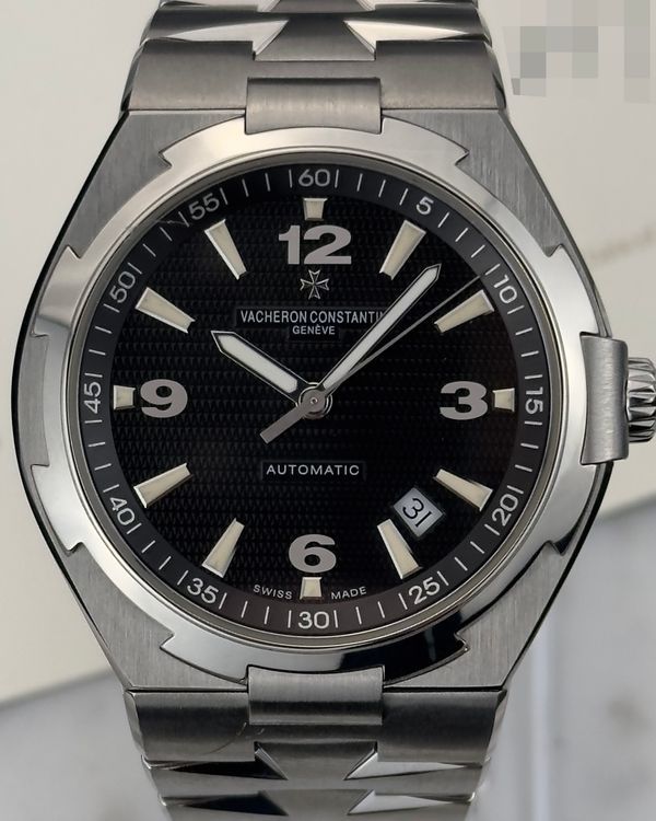 Vacheron Constantin Overseas 42MM Black Dial Steel Bracelet (47040/B01A-9094)