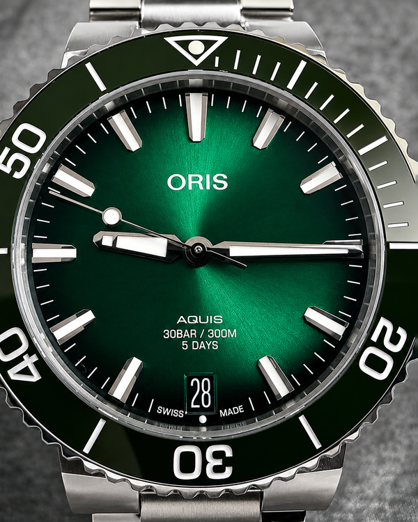 No Reserve - 2023 Oris Aquis Date Calibre 400 41.5MM Green Dial Steel Bracelet (01 400 7769 4157-07 8 22 09PEB)