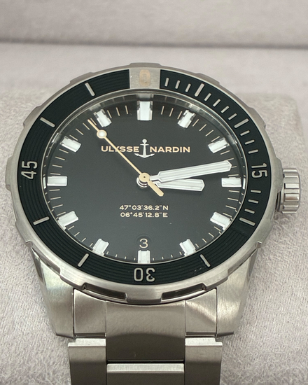 2021 Ulysse Nardin Diver 42MM Black Dial Steel Bracelet (8163-175/92)