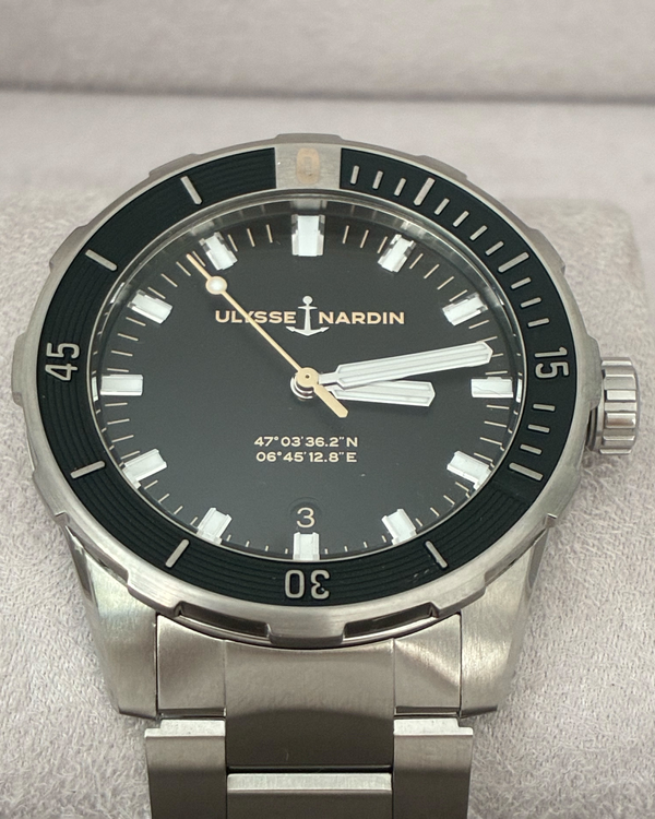 2021 Ulysse Nardin Diver 42MM Black Dial Steel Bracelet (8163-175/92)