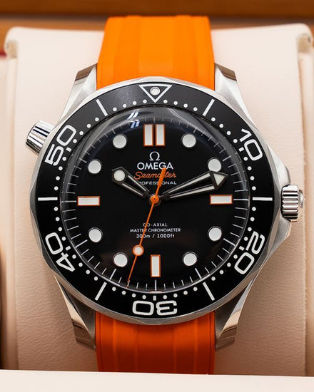2026 Omega Seamaster Diver 300M 42MM Black Dial Rubber Strap (210.32.42.20.01.006)