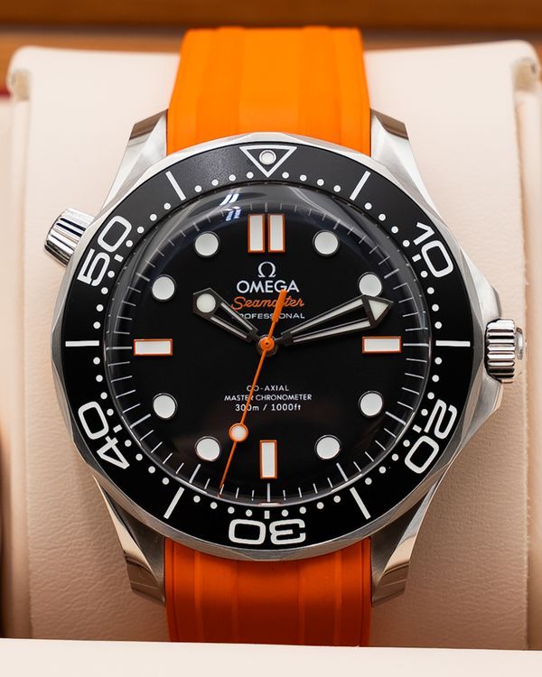 2026 Omega Seamaster Diver 300M 42MM Black Dial Rubber Strap (210.32.42.20.01.006)
