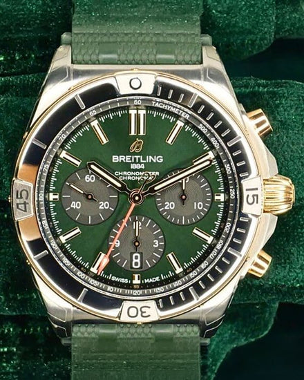 Breitling Chronomat B01 42MM Green Dial Rubber Strap (UB0134131L1S1)