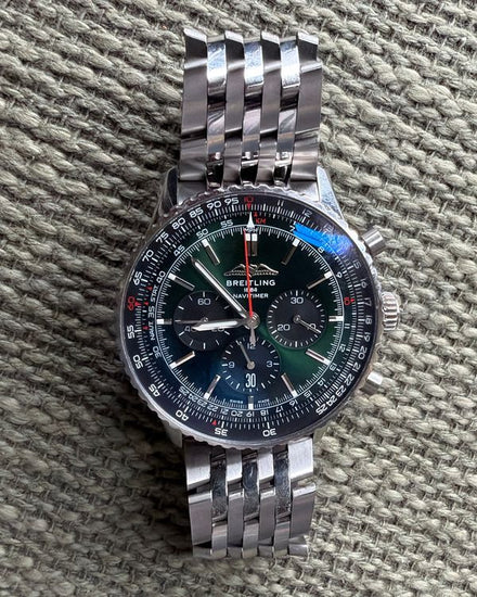 2025 Breitling Navitimer B01 Chronograph 46MM Green Dial Steel Bracelet (AB0137)