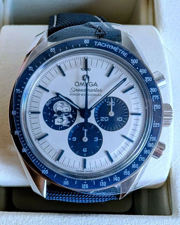 2026 Omega Speedmaster Anniversary Series "Silver Snoopy Award" 42MM Silver Dial Textile Strap (310.32.42.50.02.001)