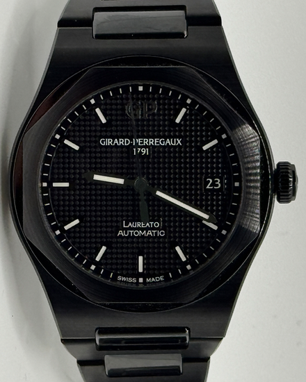 2023 Girard Perregaux Laureato 38MM Black Dial Ceramic Bracelet (81005-32-631-FK6A)