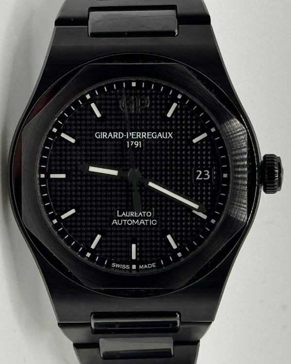 2023 Girard Perregaux Laureato 38MM Black Dial Ceramic Bracelet (81005-32-631-FK6A)