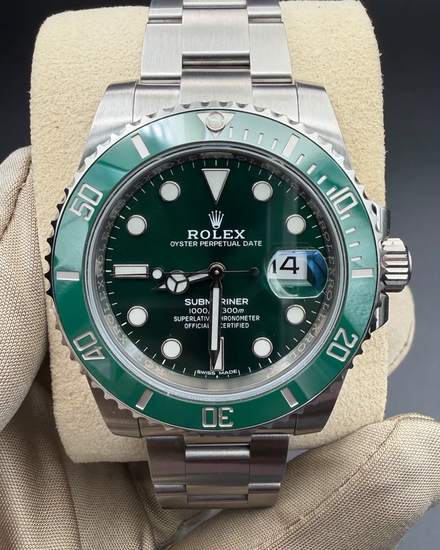 2020 Rolex Submariner Date "Hulk" 40MM Green Dial Oyster Bracelet (116610LV)