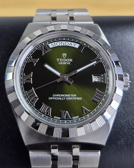 No Reserve - 2026 Tudor Royal 40MM Green Dial Steel Bracelet (2840D1A0)