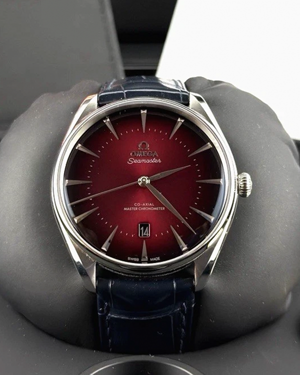 2026 Omega Seamaster "Boutique Edition" 39.5MM Red Dial Leather Strap (511.13.40.20.11.002)